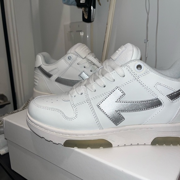 OFF WHITE OUT OF OFFICE SNEAKERS (SILVER) - Picture 8 of 10